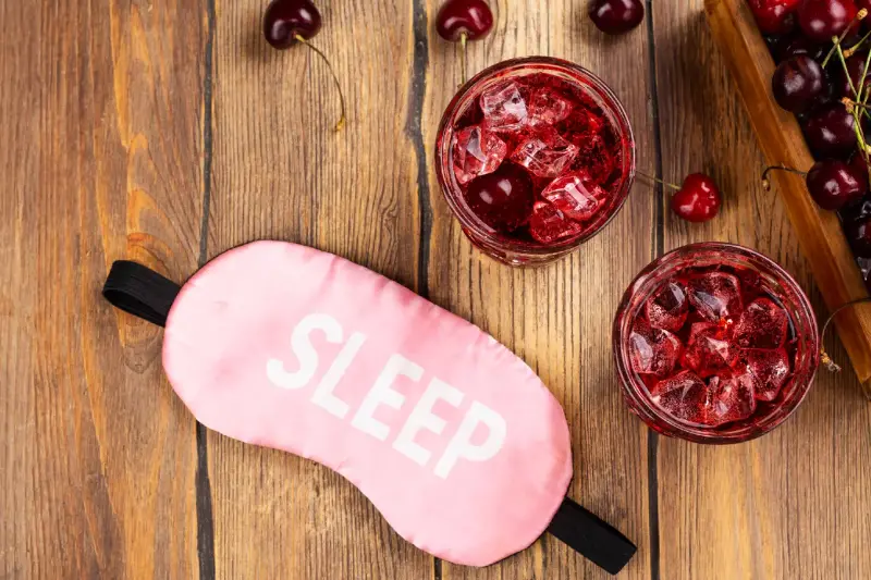 how to adjust your sleep schedule during hot weather