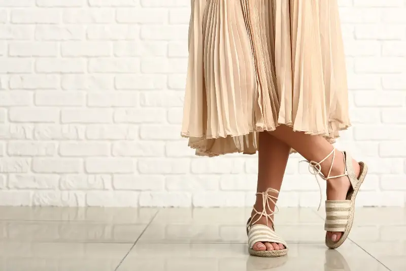 Zapatos Elegantes para Bodas: Más Allá de los Tacones Convencionales