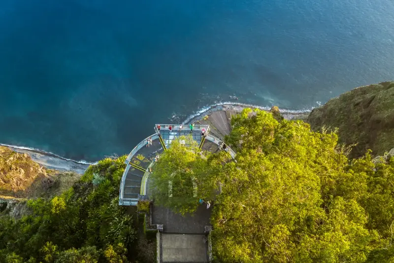 Descubre los 6 miradores imperdibles de Madeira: vistas que te cautivarán