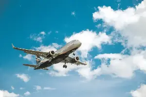 How To Arrive Refreshed: Proven Tips For Comfortable Long-Haul Flights Abroad