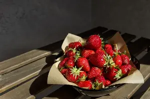Sweet Perfection: Discover the Surprising History and Delicious Facts Behind Your Favorite Treat Strawberries