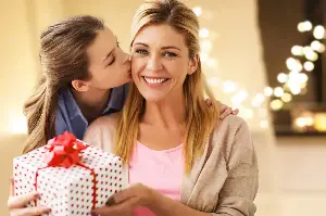 Seven Thoughtful Mother’s Day Gifts That Speak Volumes Without Saying A Word