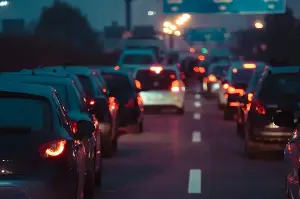 Night Driving Safety Tips To Prevent Temporary Blindness From Oncoming Headlights