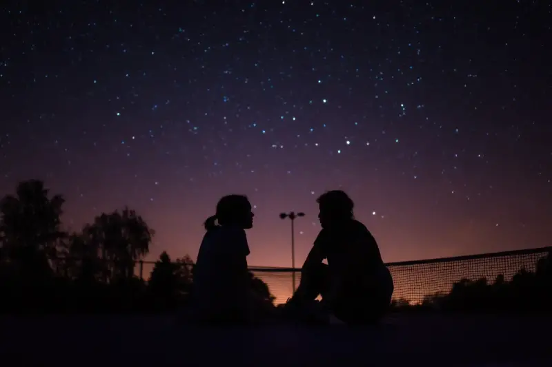 Pourquoi les jeunes s’intéressent autant aux étoiles ?