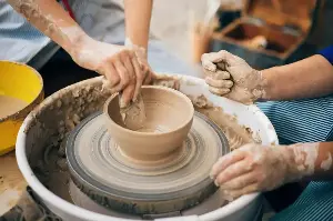 Pottery Wheel Therapy Explained 🏺 The Beautiful Practice Helping People Feel Grounded, Whole, And Calm ✨
