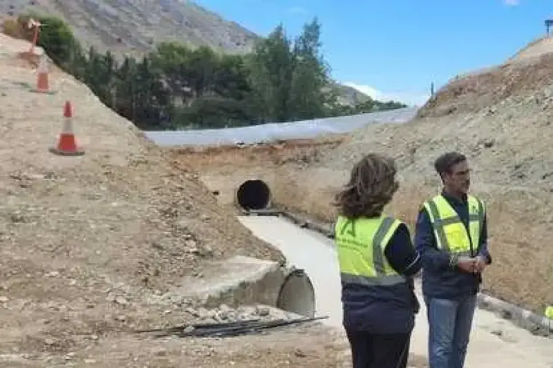 Las obras para reparar los daños causados por el tren de borrascas en la A-6050 alcanzan el 55% de ejecución
