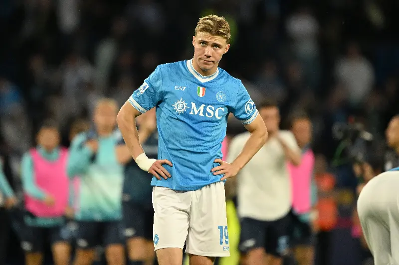 Napoli’s Painful Loss To Lazio Leaves Top Four Champions League Hopes Hanging By A Thread