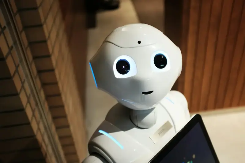 IA Física Integrada a Robôs e Dispositivos que Interagem com o Mundo Real de Modo Inteligente e Adaptativo