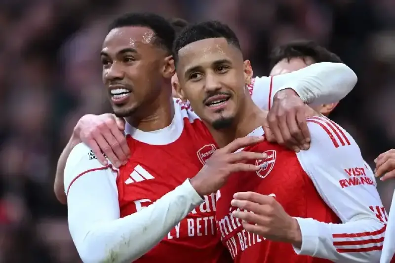 Terry advierte a Saliba: no volverás al once del Arsenal