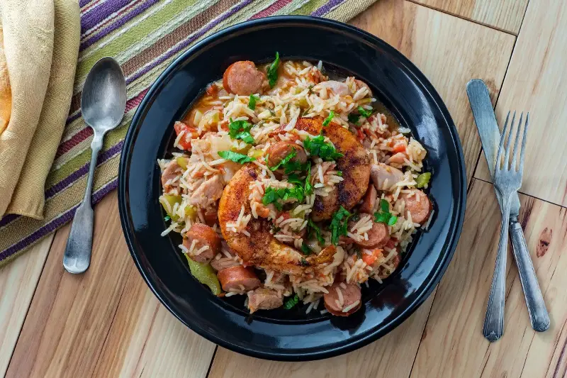 Segredos da Tradição Cajun: Aprenda a Fazer um Jambalaya Autêntico
