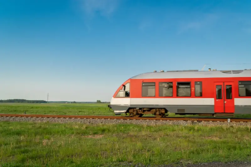 Le train régional rapproche les Français de leurs terroirs