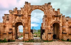 Rediscovering Splendor: Historic Sites That Whisper Stories Of Bygone Golden Eras