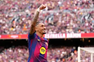 Raphinha Lights Up Camp Nou ⚽ As Barcelona Sweep Sevilla Aside