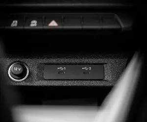 La recharge USB-C devient obligatoire à bord des nouvelles voitures