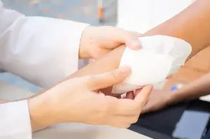 جروح لا تلتئم… ما السر العلمي وراءها؟