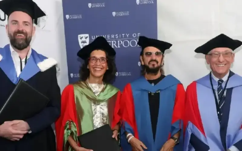Ringo Starr recibe un doctorado honoris causa en su 86 cumpleaños