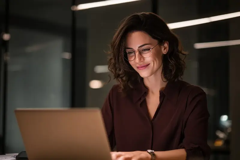 Work FOMO: Are You Secretly Burning Out From The Fear Of Falling Behind?