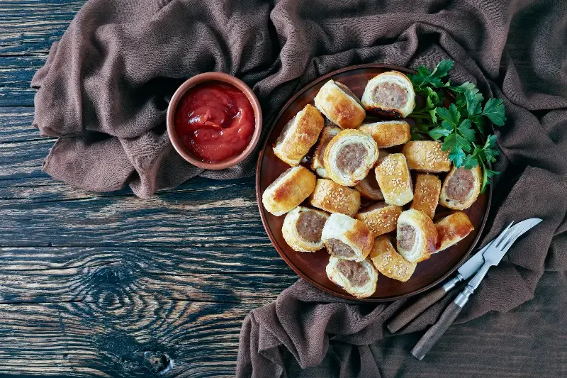 Savor The Taste Of Australia: Iconic Dishes And Surprising Food Traditions You Need To Try