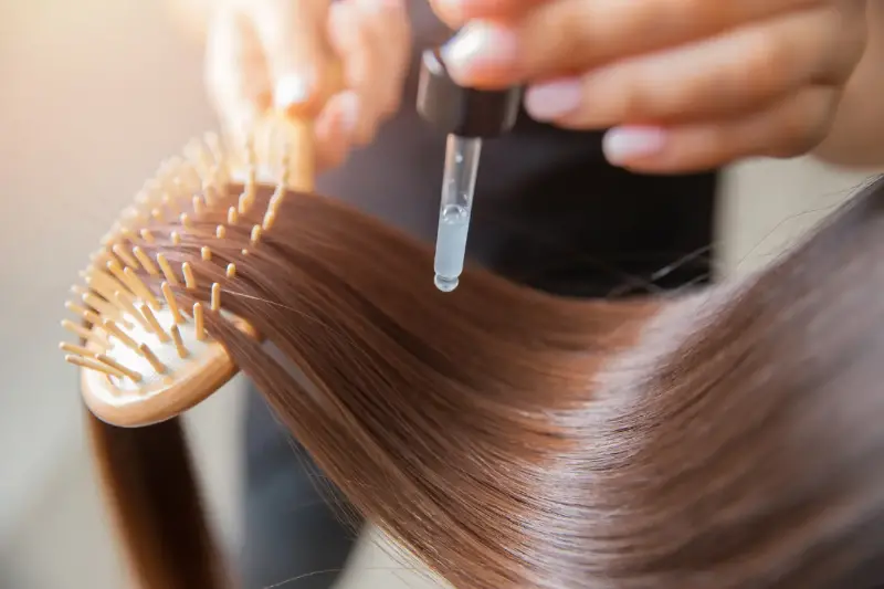 Les soins capillaires experts deviennent le nouveau geste luxe du quotidien