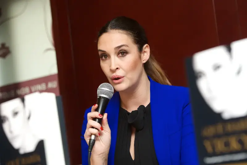 Vicky Martín Berrocal: "El Amor, Mi Punto Débil que No He Sabido Manejar"