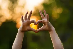 Kindness Is A Choice: Simple Gestures That Can Turn A Stranger’s World Upside Down