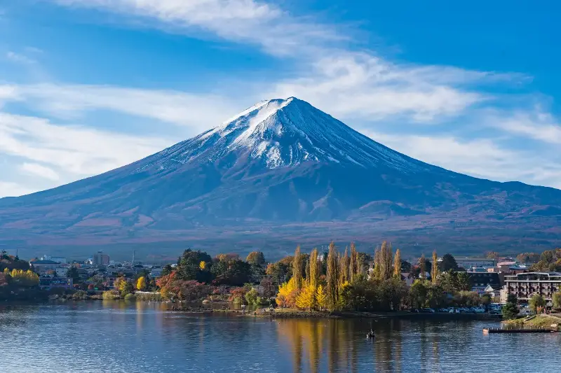 富士山が「ただの山」ではない理由――日本人の心を動かし続ける頂