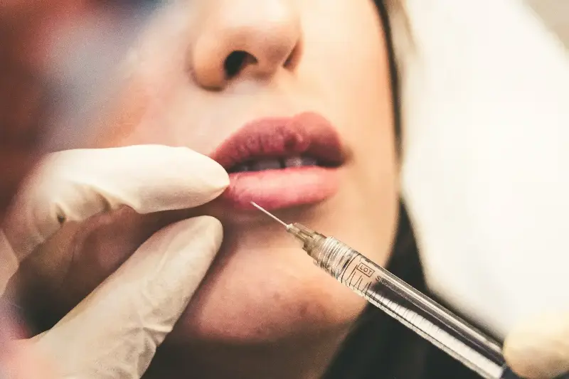 Descubra Como o Botox Revoluciona a Juventude Facial Sem Cirurgia com Resultados Logo Após a Aplicação
