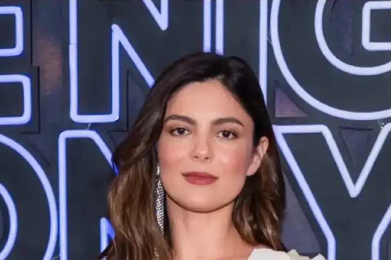 Monica Barbaro piensa que Nueva York es una 'ciudad súper romántica'