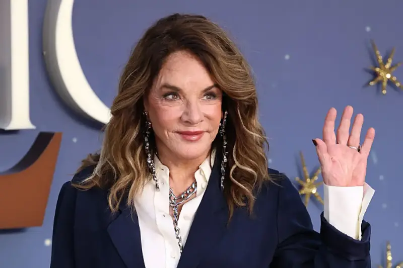 Stockard Channing zdradza sekrety swojej rutyny beauty z naturalnymi kosmetykami inspirowanymi ogrodem i magią roślin