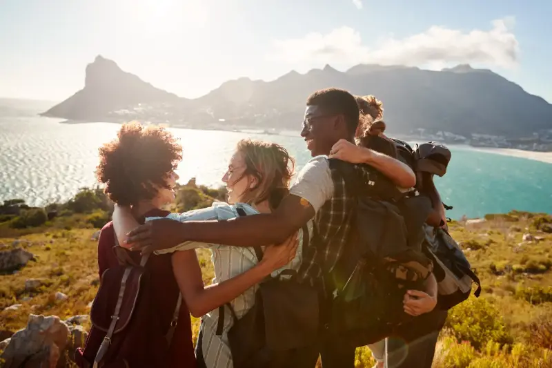 ¿Con perro, pareja o amigos? Así cambia tu forma de viajar