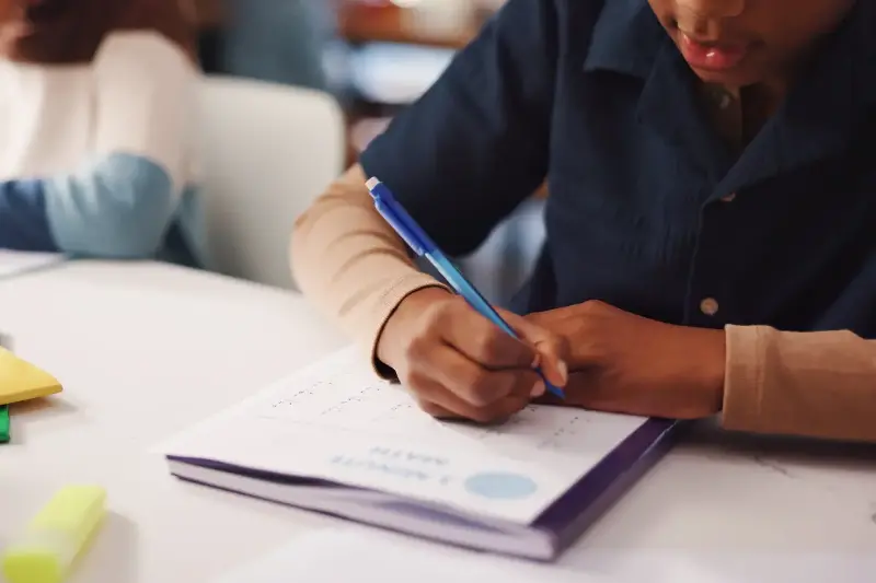 Escritura Manual: Potencia tu Memoria y Retención de Conocimientos