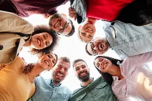 Why Adult Friendships Thrive On Quality Over Quantity In Today’s Busy World