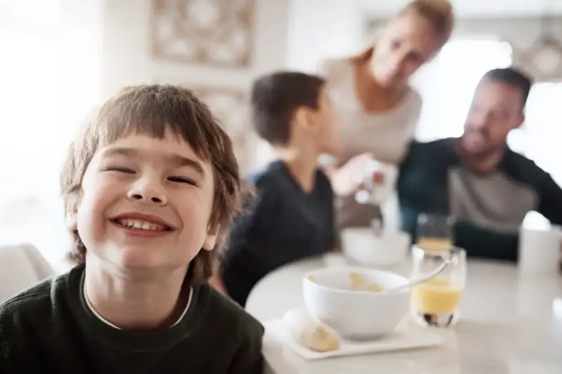 Límites que Liberan: Clave para Niños Seguros y Autónomos, según Psicóloga