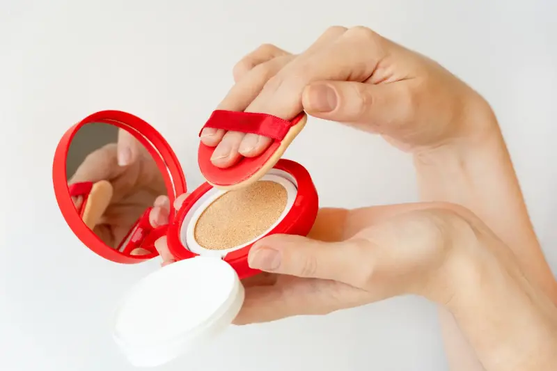 Base de Maquillaje Coreana Viral: Alta Cobertura y Efecto Piel de Porcelana