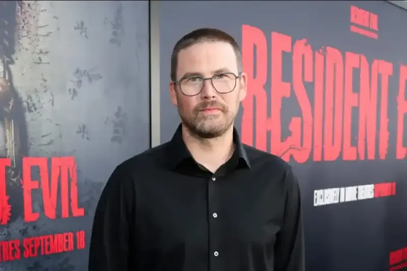 Zach Cregger no creía que su película de Resident Evil necesitara personajes clásicos de los videojuegos