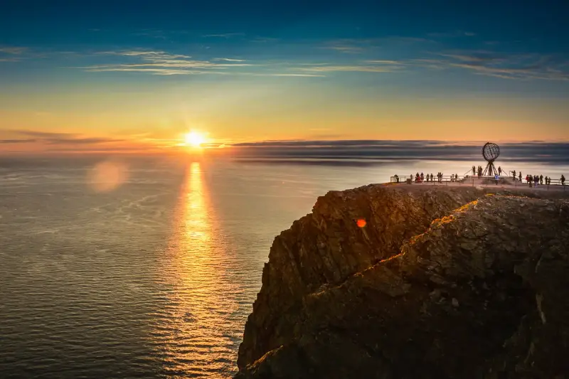 Escapada de Lujo: Disfruta el Sol de Medianoche en el Ártico Noruego