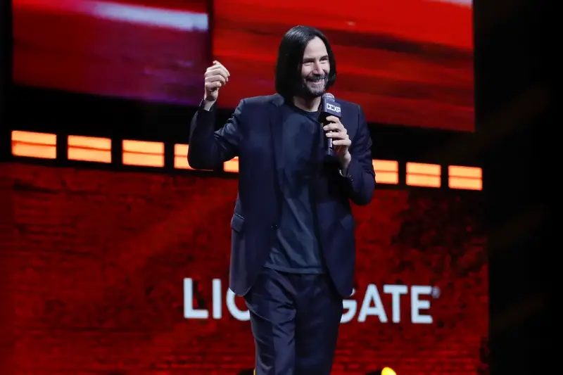 Keanu Reeves i świat motoryzacji przyszłości - inwestycje aktora w ekologiczne motocykle oraz transport nowej generacji