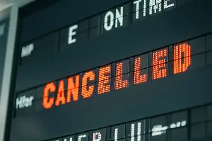 إغلاق المجال الجوي واضطراب حركة الطيران في الشرق الأوسط