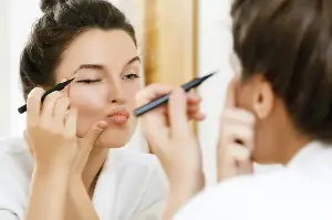 アイライン太さで目の大きさはどう変わるか