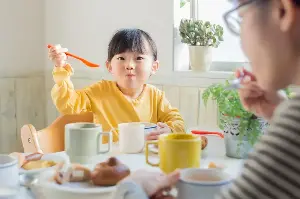 子供の朝食習慣が集中力と感情安定に与える影響