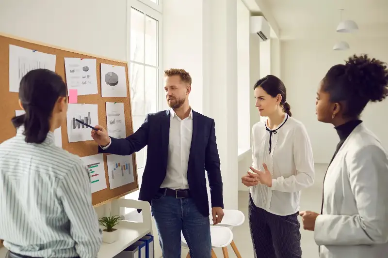 The Hidden Dangers Of Micromanagement: Why Your Team’s Creativity Suffers Most