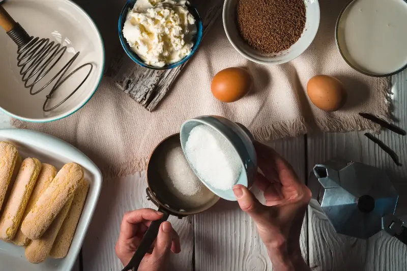 Tiramisú Casero: Descubre la Receta Italiana Auténtica y Fácil