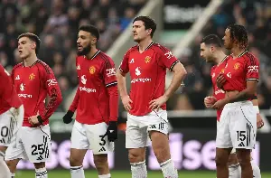 Despite Having Extra Man, Manchester United Suffers First Defeat Under Michael Carrick’s Leadership