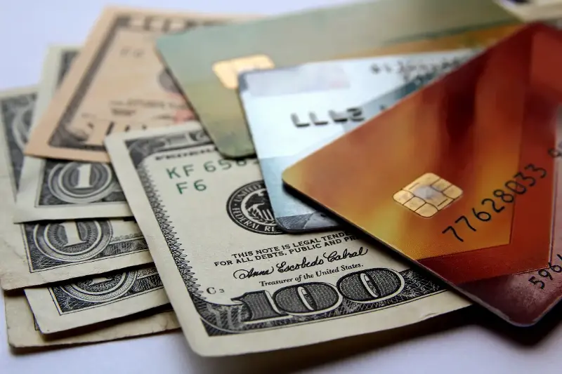 Vous êtes team cash ou carte crédit ?