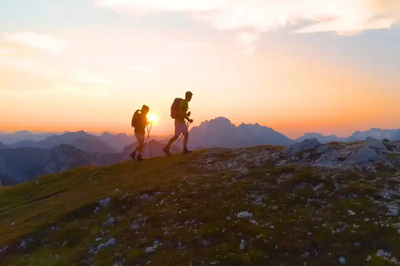 En été, les vallées fraîches séduisent les voyageurs de plein air