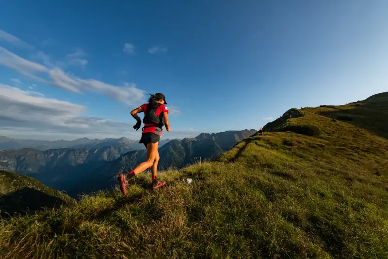 Cette pratique de course en sentier attire de plus en plus de citadins