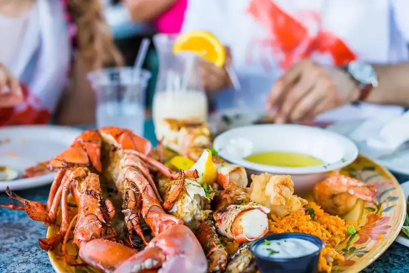 Les fruits de mer à éviter pour préserver la vie marine 