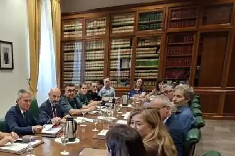 Más de 88.300 personas y 20.961 vehículos pasan por el Puerto durante la Operación Paso del Estrecho