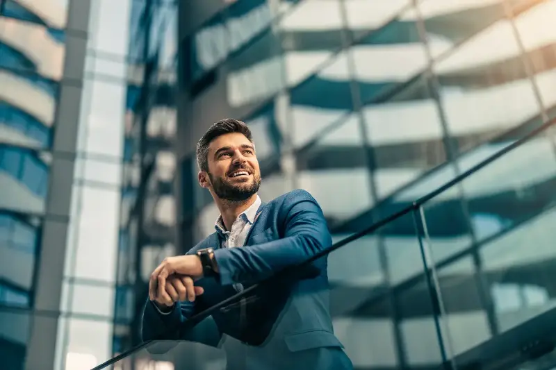 Small Victories Every Day: Your Guide To Overcoming Social Anxiety And Becoming Crowd-Confident
