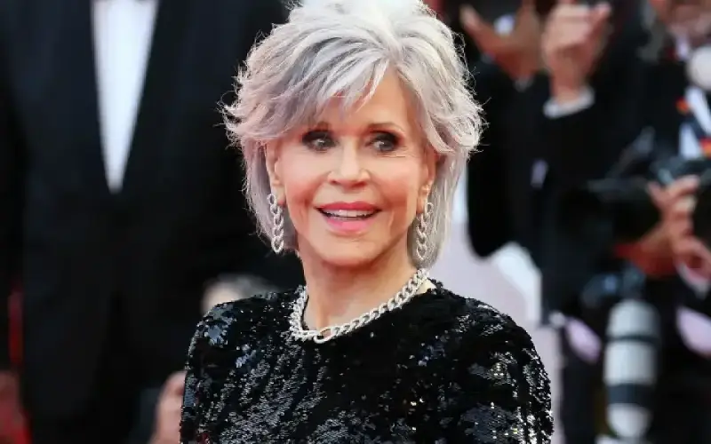 Jane Fonda está obsesionada con su teléfono